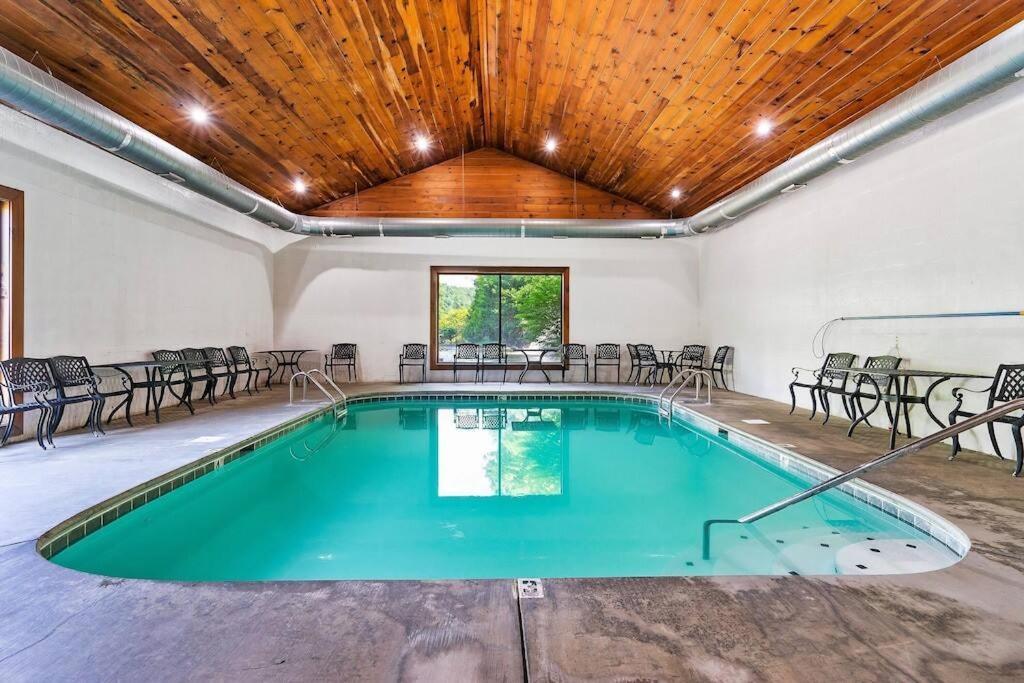 Cabin-N-Smokys! Indoor Resort Pool Views Hot Tub Game Room Sevierville Exterior foto